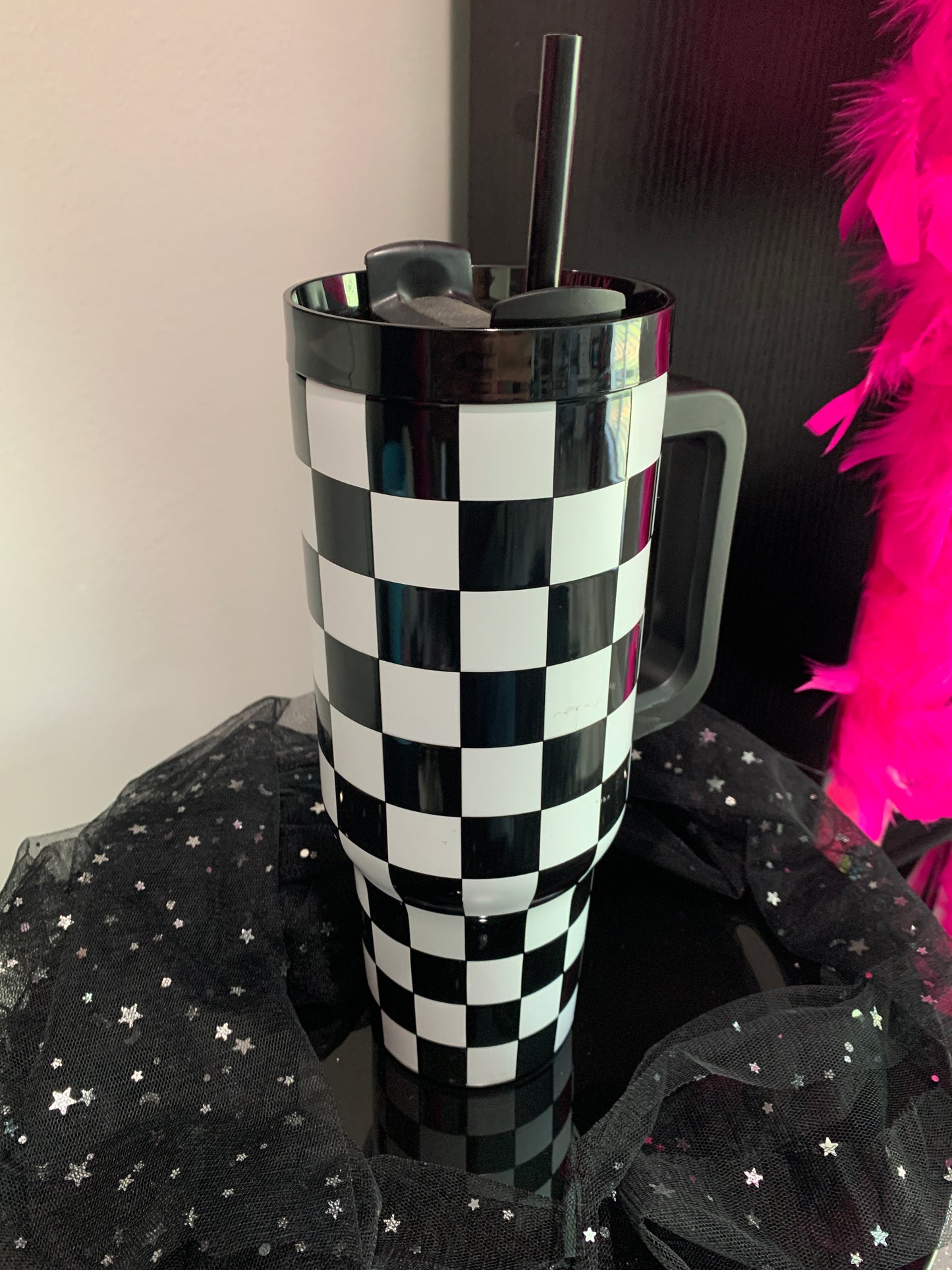 40oz Black and White Checkered