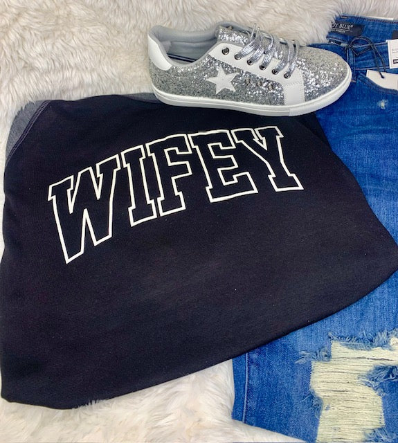 WIFEY Graphic Tee