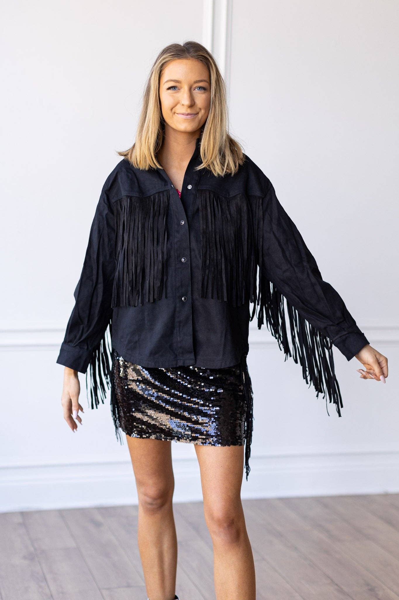 Fringe With Benefits: Black / X-Large